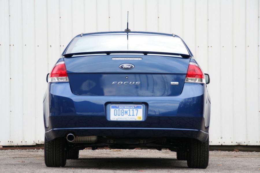  Ford Focus SES Coupe 2008 года  (фото 3 из 44)